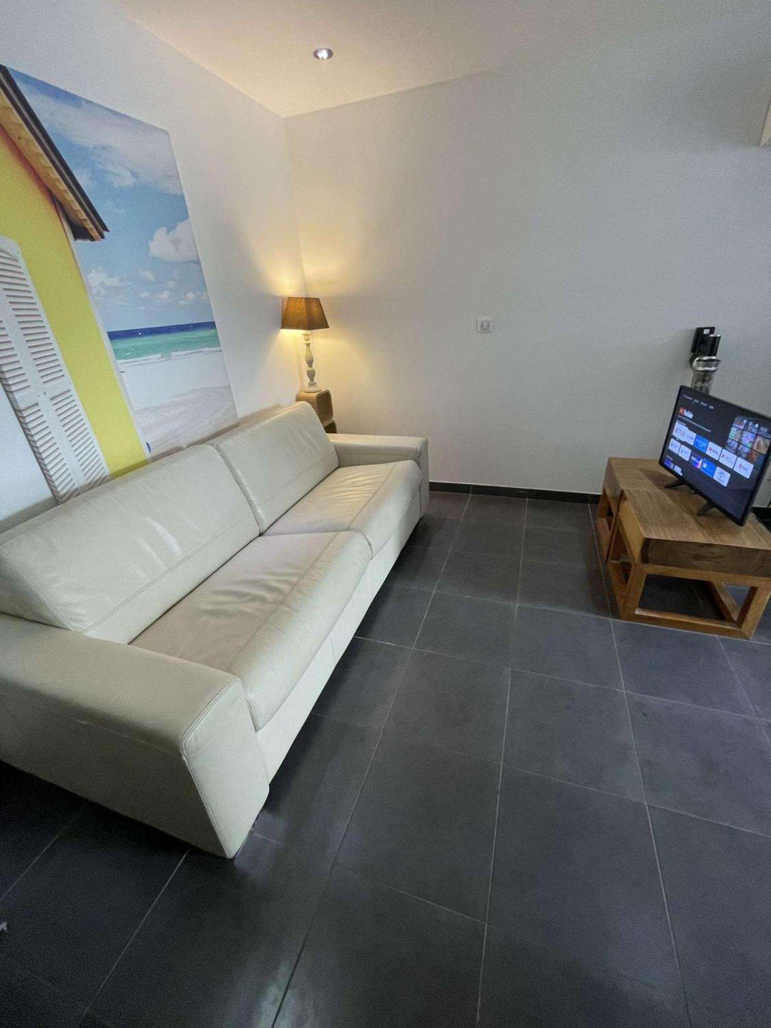 Appartement Neuf, 2 Chambres, Terrasse Plein Sud A Sainte-Maxime Exterior foto